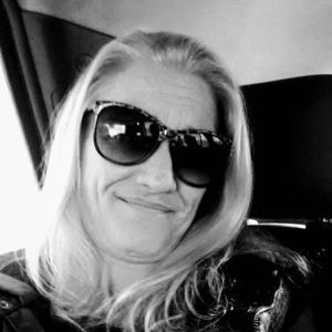 Meet your Posher, Sandy